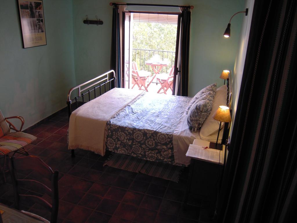 La Casa De La Abuela Clotilde Pensionat Hornos Rum bild